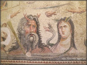 Gypsy girl in the Zeugma Mosaic museum, Gaziantep