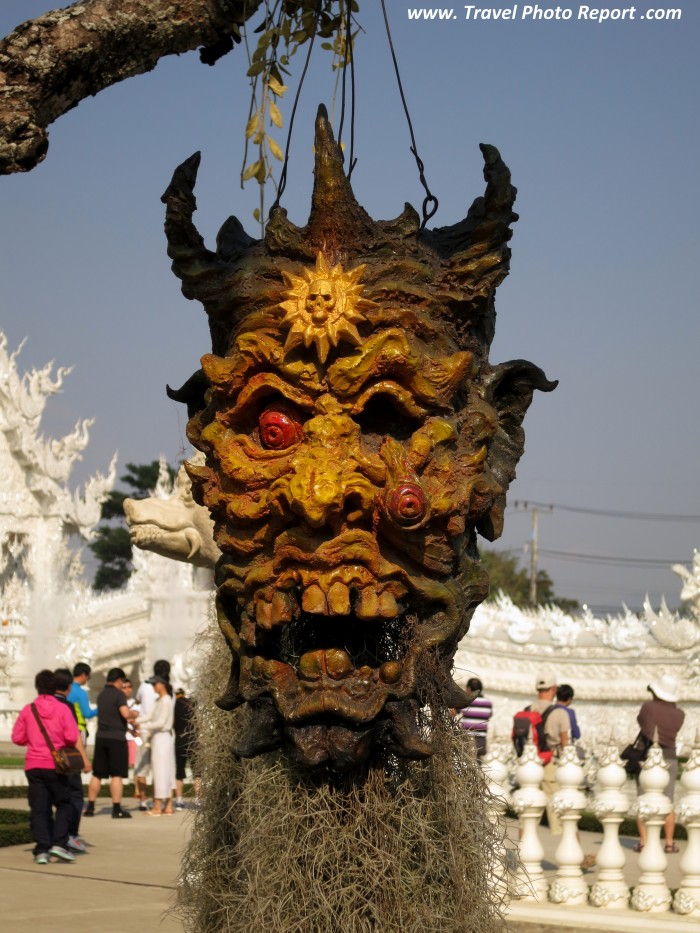 Wat Rong Khun White temple 15