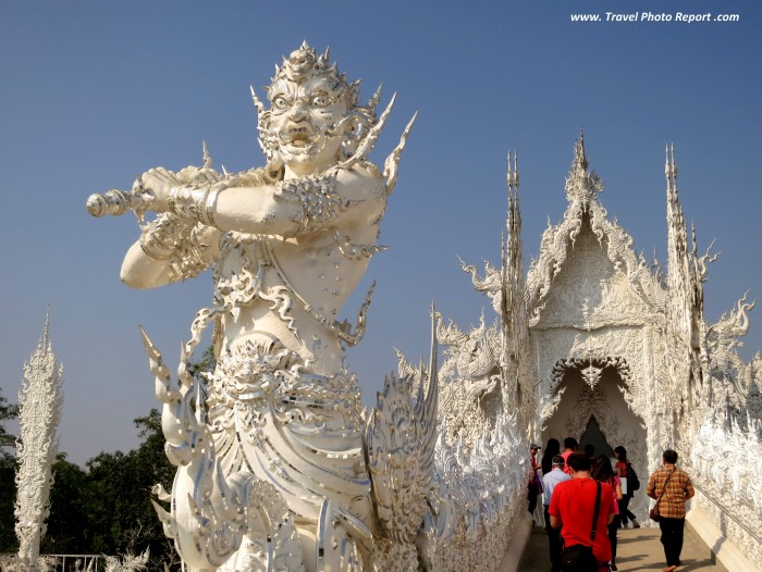 Wat Rong Khun White temple 12